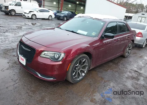 2018 Chrysler 300 Touring из США, поврежденный, VIN 2C3CCAAG3JH340928